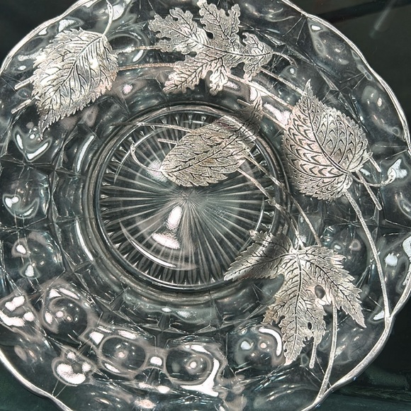 Vintage (Antique )Sterling Silver Serving Platter w/ Inlay Leaves - Picture 1 of 6